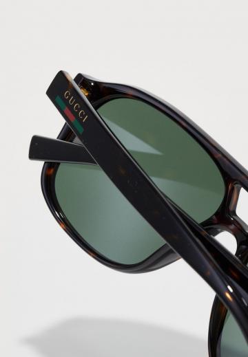 Солнечные очки