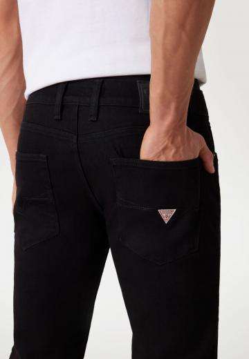 Узкие джинсы