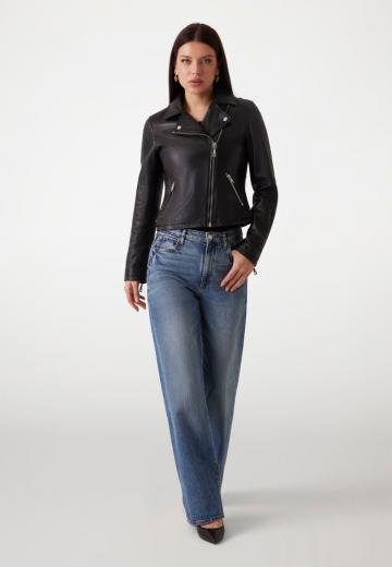 Короткая куртка