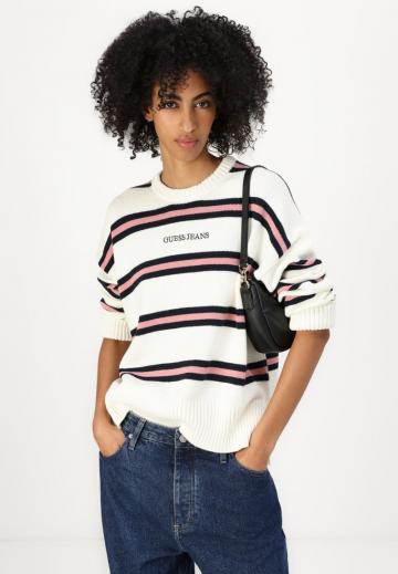 Пуловер в полоску