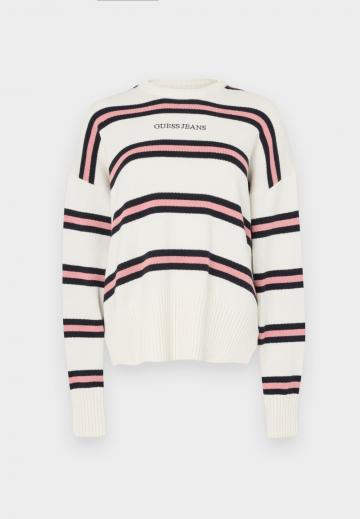 Пуловер в полоску