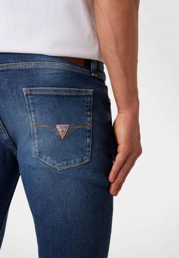 Узкие джинсы