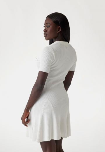 Вязаное платье