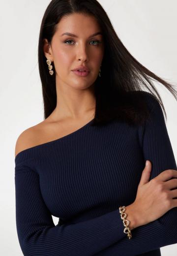 Платье футляр