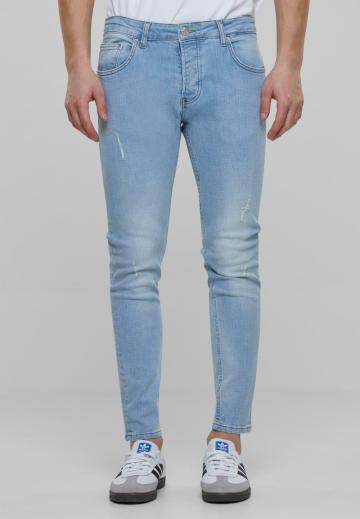 Узкие джинсы