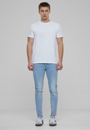 Узкие джинсы