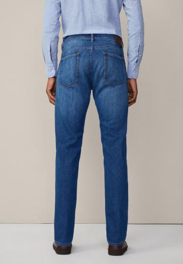 Узкие джинсы