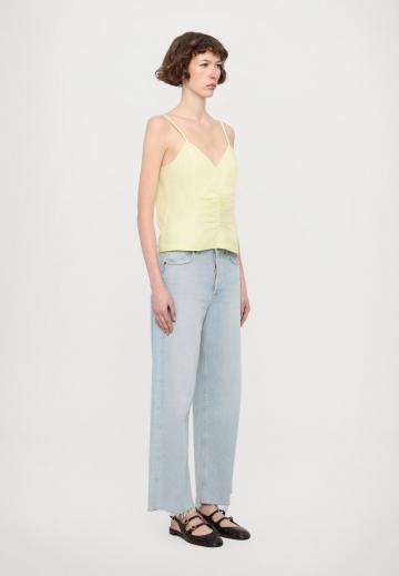 Топ на бретельках