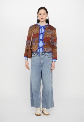 Жаккардовая вязаная кофта