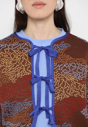 Жаккардовая вязаная кофта