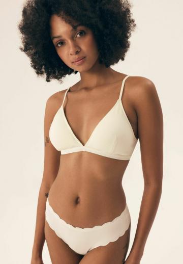 Бюстгальтер без косточек