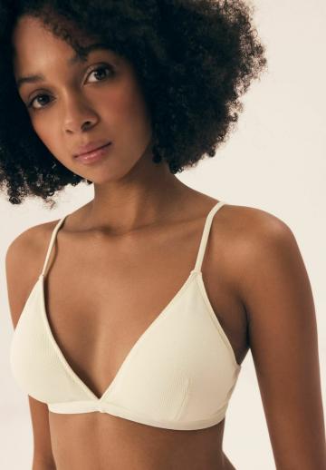 Бюстгальтер без косточек