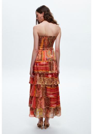 Платье без бретелек