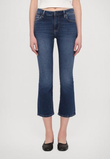 Клешеные джинсы