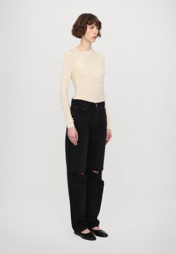 Джинсы бойфренда