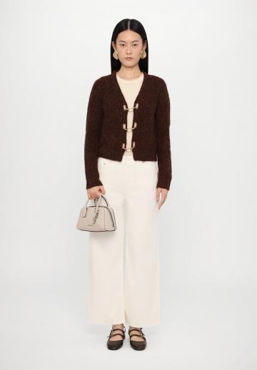 Джинсы бойфренда