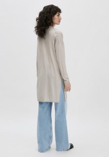 Длинный жилет