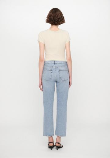 Джинсы бойфренда