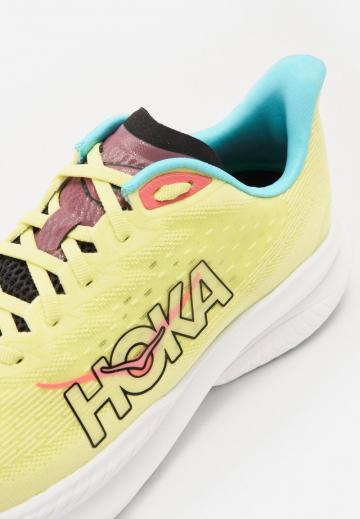 Беговые кроссовки