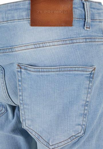 Узкие джинсы