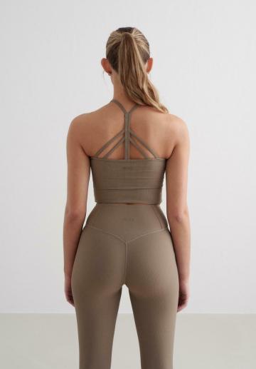 Спортивный бюстгальтер