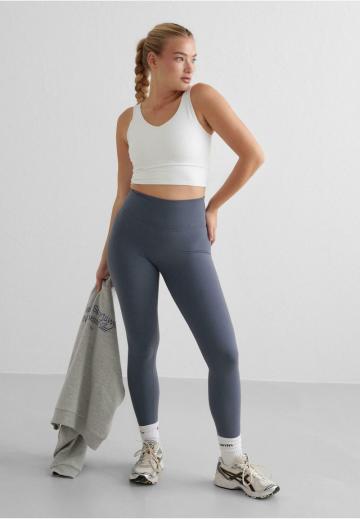 Спортивные штаны