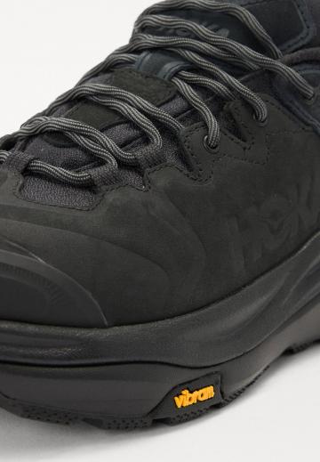 Беговые кроссовки