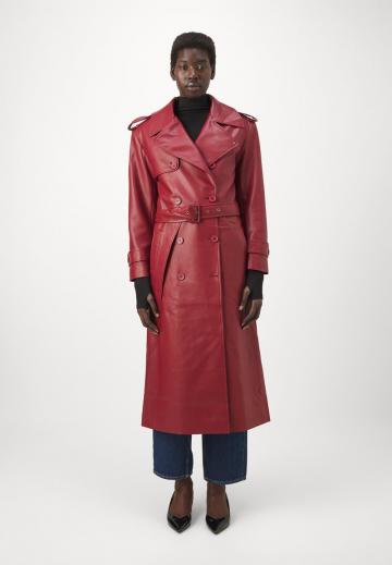 Пальто из искусственной кожи