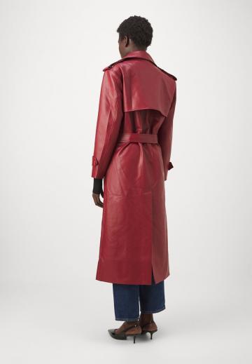 Пальто из искусственной кожи