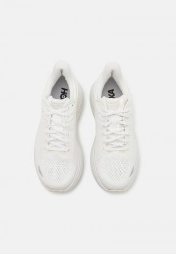 Беговые кроссовки