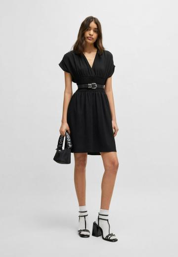 Короткое платье