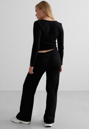 Спортивные штаны