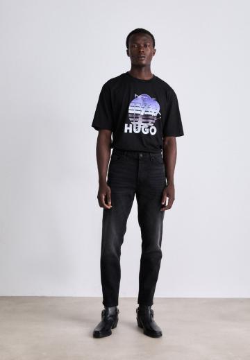 Узкие джинсы