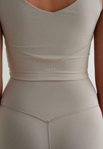 Спортивный топ