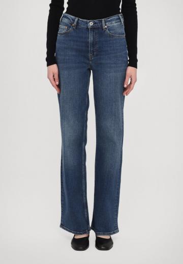 Джинсы бойфренда