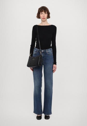 Джинсы бойфренда