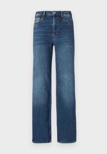 Джинсы бойфренда