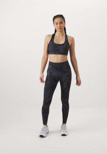 Бюстгальтер без косточек