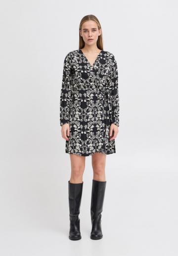 Короткое платье