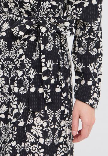 Короткое платье