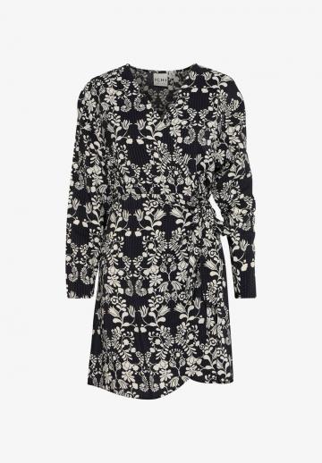 Короткое платье