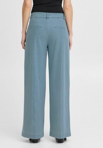 Свободные джинсы