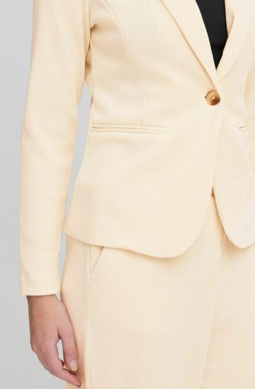 Вельветовая куртка