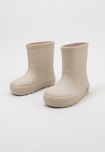 Резиновые сапоги