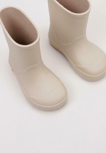 Резиновые сапоги