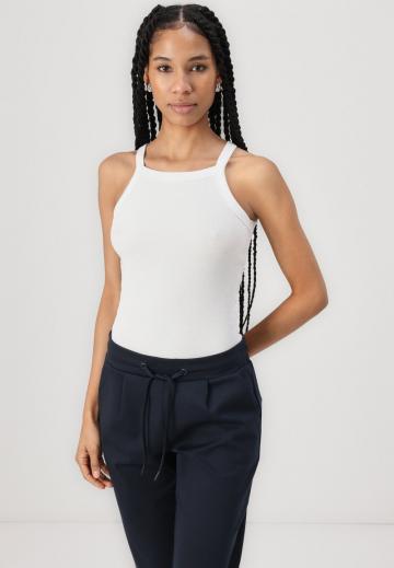 Узкие брюки