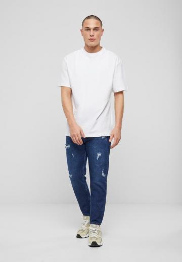 Узкие джинсы