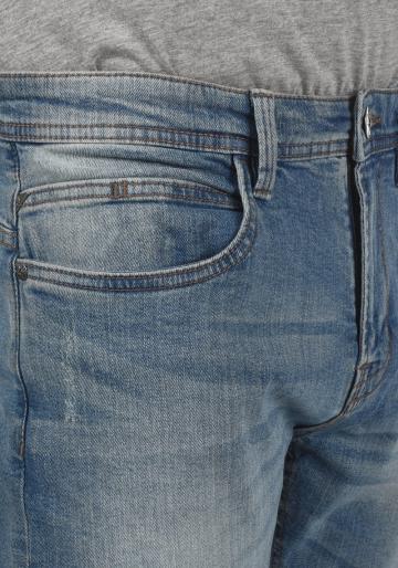 Узкие джинсы