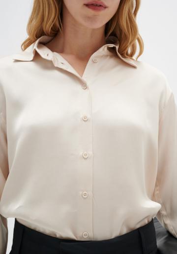Атласная блузка
