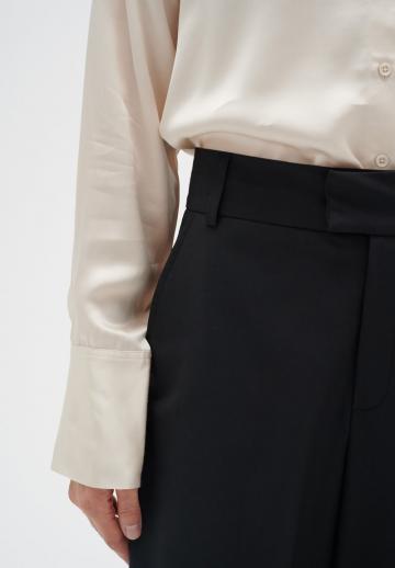 Атласная блузка